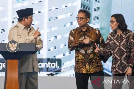 Presiden Prabowo Cek Penerima MBG Tiap Hari