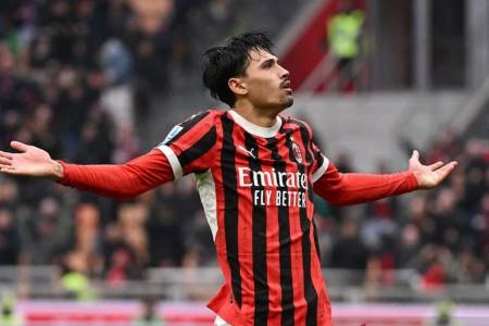 Eliano Reijnders Resmi Gabung Persib Bandung, Sang KakakTijjani Reijnders Beri Dukungan 