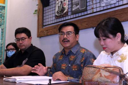 Ester Magdalena dan Suami Berjuang Enam Tahun Temukan Anak yang Dibawa Ayah Kandung