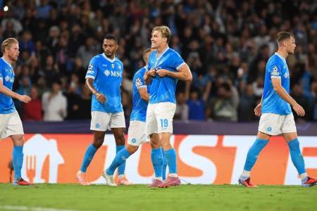 Liga Champions Eropa:  2 Gol Hojlund Bawa Napoli Libas  Sporting CP 2-1
