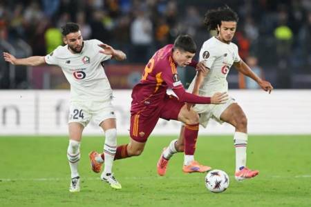 Liga Europa: Verdonk cs Menangi Laga Kontra AS Roma 1-0