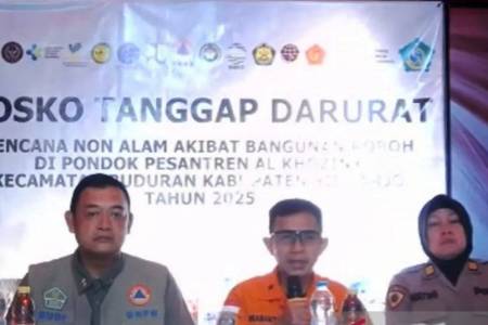 Hingga Senin Dini Hari,  Basarnas Evakuasi 54 Jenazah Tragedi Musholla Ponpes Al Khoziny Sidoarjo