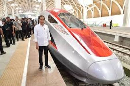 KPK imbau Mahfud MD Lapor Dugaan Korupsi Kereta Cepat Jakarta-Bandung