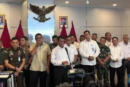 Pemerintah Turunkan Harga Pupuk Mulai Hari Ini