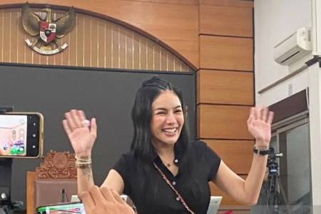 Hakim PN Jakarta Selatan Vonis Nikita Mirzani 4 Tahun Penjara dan Denda Rp1 Miliar