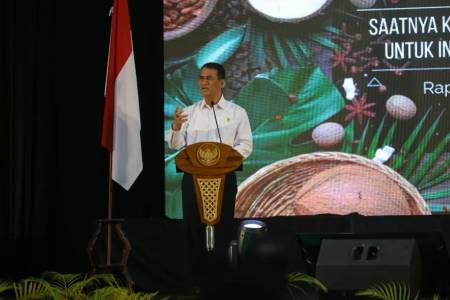 Mentan Amran Sulaiman Tegaskan   Malut sebagai Pusat Rempah Dunia!