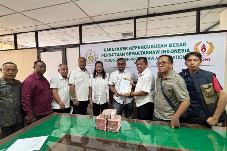  ‎Rudianto Manurung Serahkan Berkas Calon Ketua Umum PB.PSTI ke KONI Pusat