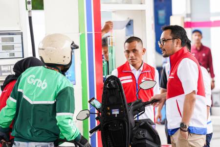 Pengemudi Ojol : BBM Pertamina Terbukti Andal, Layanan SPBU Semakin Nyaman