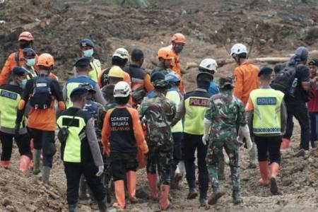 Longsor Banjarnegara: Dompet Dhuafa Terjunkan Tim Bantu Cari Korban