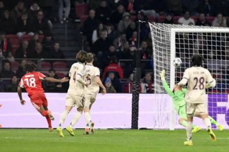 Hasil Liga Champions  Semalam: Ajax Dihajar Berfica 0-2, Galatasaray Tersungkur di Kandang