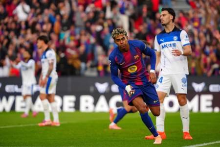 Tundukan Alaves, Barcelona ke Puncak Klasemen Geser Real Madrid