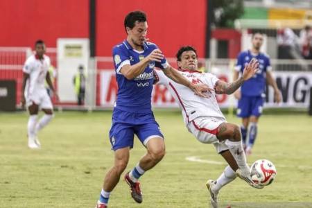 Super League 2025: Takluk dari Malut, Persib Bandung Gagal Salip Persija di Klasemen