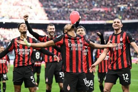 Di San Siro, AC Milan Raih Kemenangan Telak  3-0 atas Hellas Verona
