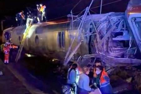 Kereta Cepat di Spanyol Tabrakan, 21 Orang Tewas