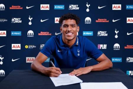 Liga Inggris: Pemain Muda Brasil Souza, Resmi Gabung ke Tottenham! 