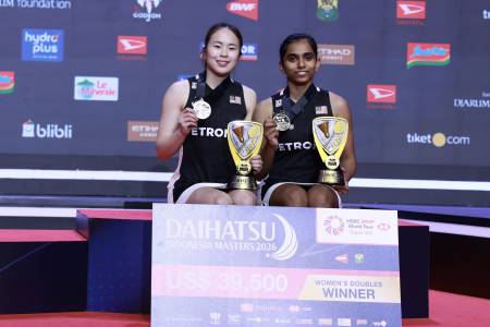 Wakil Jepang Mundur, Pearly/Thinaah Juara Ganda Putri