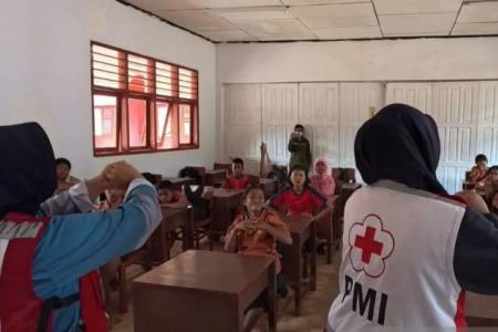Di Tapanuli Tengah, PMI Sumut Hadirkan Senyuman Siswa Pasca Bencana