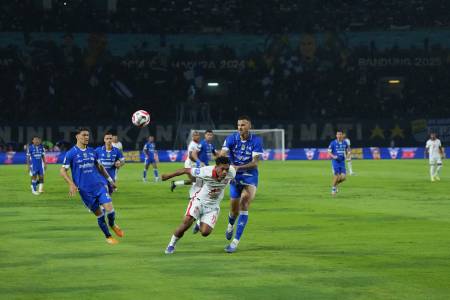 Malut United Menyerah 2-0 di GBLA, Hendri Susilo:  Pemain Sudah Berjuang dengan Maksimal
