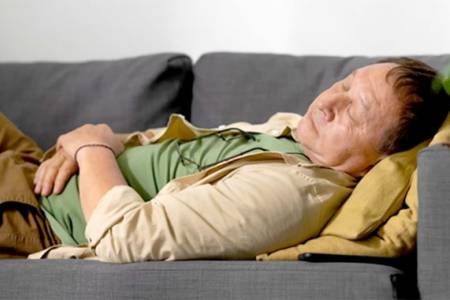 Penanganan Penyintas Kanker Lansia, Tak Sekadar Panjang Umur tetapi Berkualitas