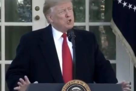 Trump Batalkan Serangan ke Iran, Harga Minyak Langsung Anjlok