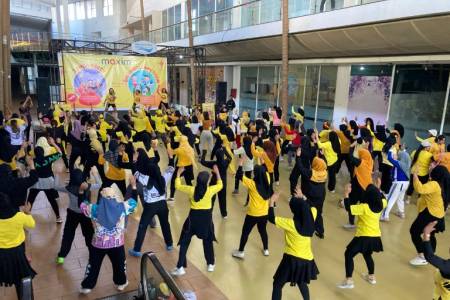 Maxim Ajak Ribuan Warga Depok Hidup Sehat Lewat Gelaran Zumba Akbar Bertabur Hadiah