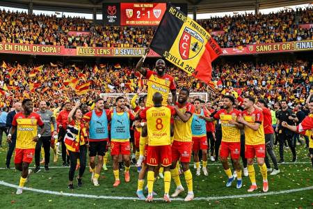 RC Lens  ke final Coupe de France usai Hajar Toulouse 4-1