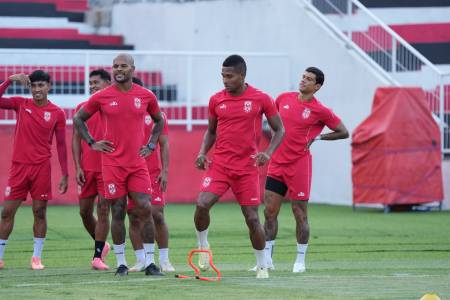 Hendri Susilo: Melawan Persebaya Jadi Awal Kebangkitan Malut United