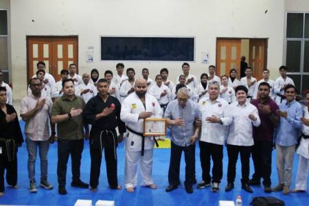 Inkado Teguhkan Nilai Kehormatan, Penyematan Sabuk Hitam 'Sensei Jay Aryaputra Singgih'  Warnai Latihan Bersama di GOR Benhil