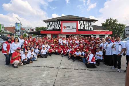 Jusuf Kalla Apresiasi Relawan PMI dalam Penanganan Korban Kecelakaan Kereta Api di Bekasi