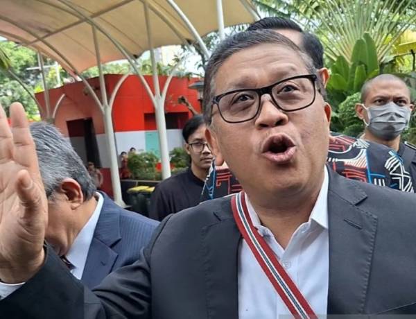 Hasto Penuhi Panggilan KPK sebagai Tersangka