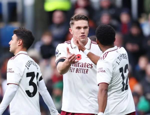 Sikat Burnley 2-0, Arsenal Kokoh di Puncak Klasemen Liga Inggris