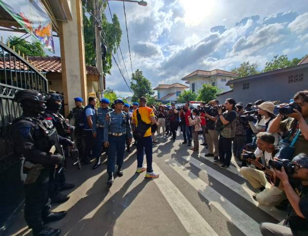 BREAKING NEWS: Ledakan di Masjid SMAN 72, 20 Orang Terluka