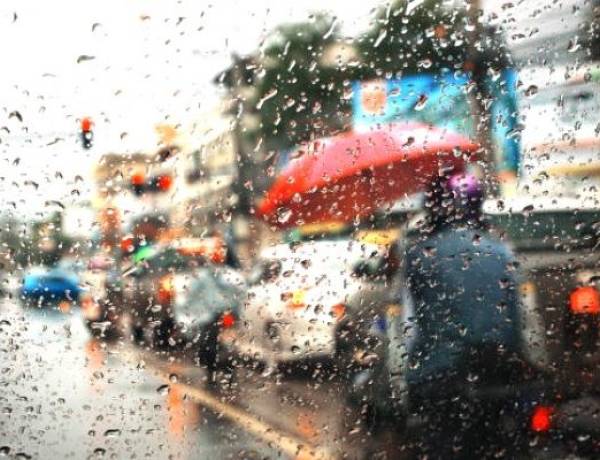 Ketika Rumah Jadi Tempat Staycation Paling Nyaman di Musim Hujan