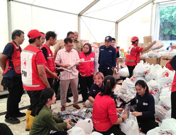 PMI Siapkan Bantuan Pendidikan dan Rehabilitasi, Total 2.500 Ton Logistik Siap Dikirim