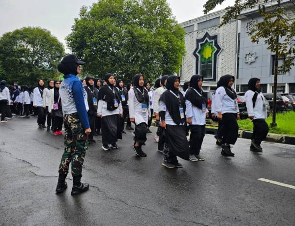 Libatkan TNI-Polri Petugas Haji Digembleng Kekuatan Fisik dan Mental