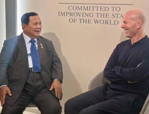 Ketika.Bertemu Zidane, Presiden Prabowo Ungkap Ingin Majukan Sepak Bola Indomesia