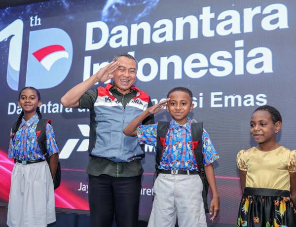 Pertamina Ikut Kembangkan Senyum Pelajar Indonesia di HUT ke-1 Danantara