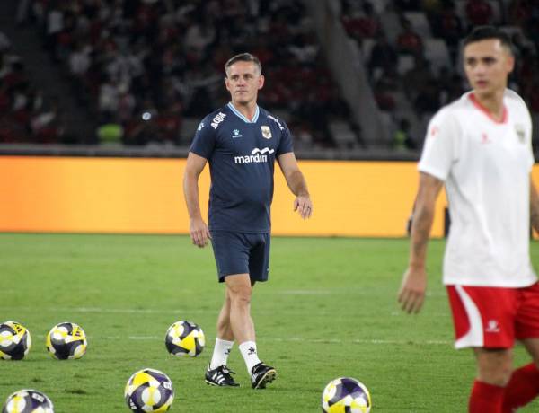 John Herdman Waspadai Gaya Main  Bulgaria di Final FIFA Series