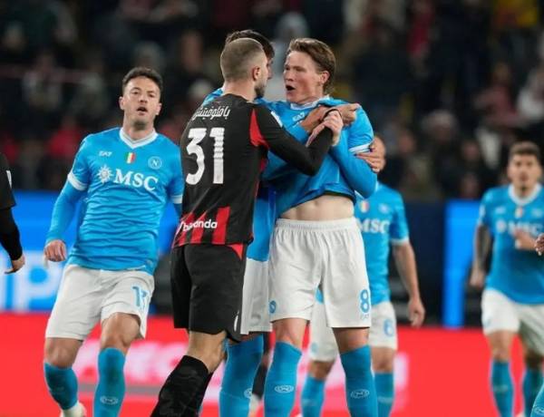 Tekuk AC Millan, Napoli Tempel Inter Milan Dipuncak  Klasemen!