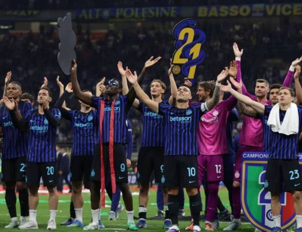 Hajar Parma 2-0 di Giuseppe Meazza, Inter Milan Pastikan Juara Liga Italia Serie A ke-21